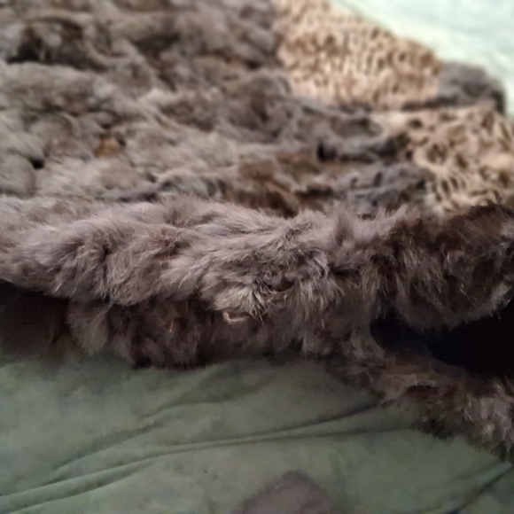 MultiColor Dyed Fur Cape - Picture 10 of 13